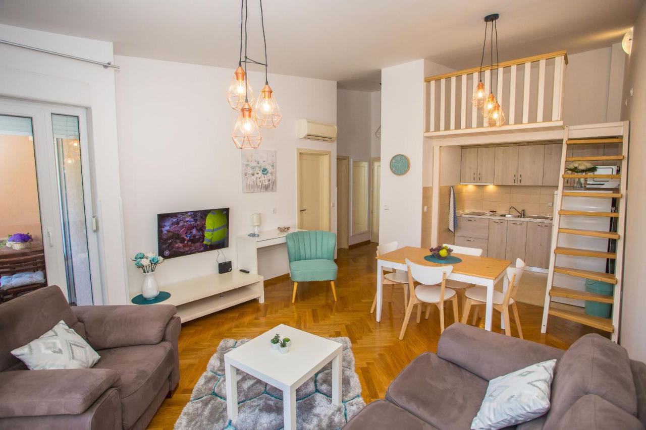 Apartment Dora Near Sea And Center With Private Garage Poreč Dış mekan fotoğraf