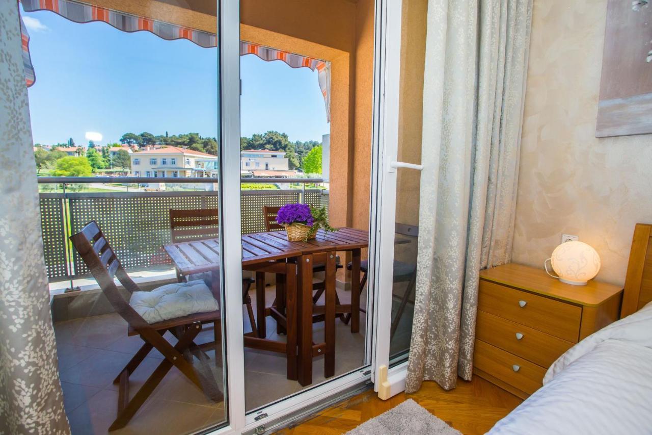 Apartment Dora Near Sea And Center With Private Garage Poreč Dış mekan fotoğraf